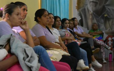 Madre integradora: La luz que transforma aulas y destruye prejuicios