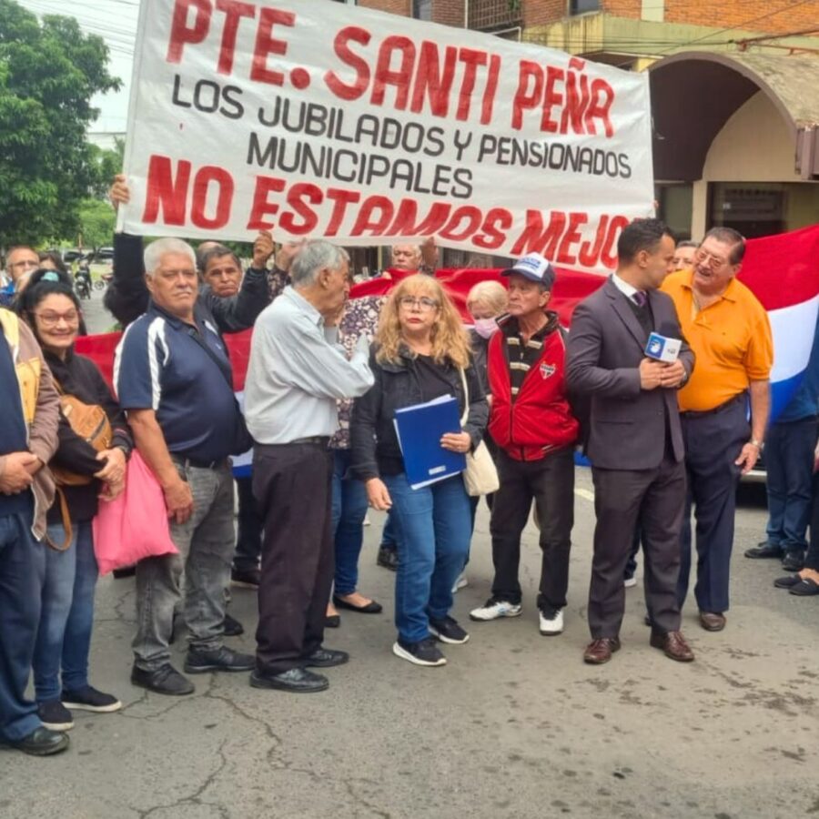 Crisis en la Caja de Jubilados Municipales de Asunción - Radio Fe y Alegría 1300 AM (2)