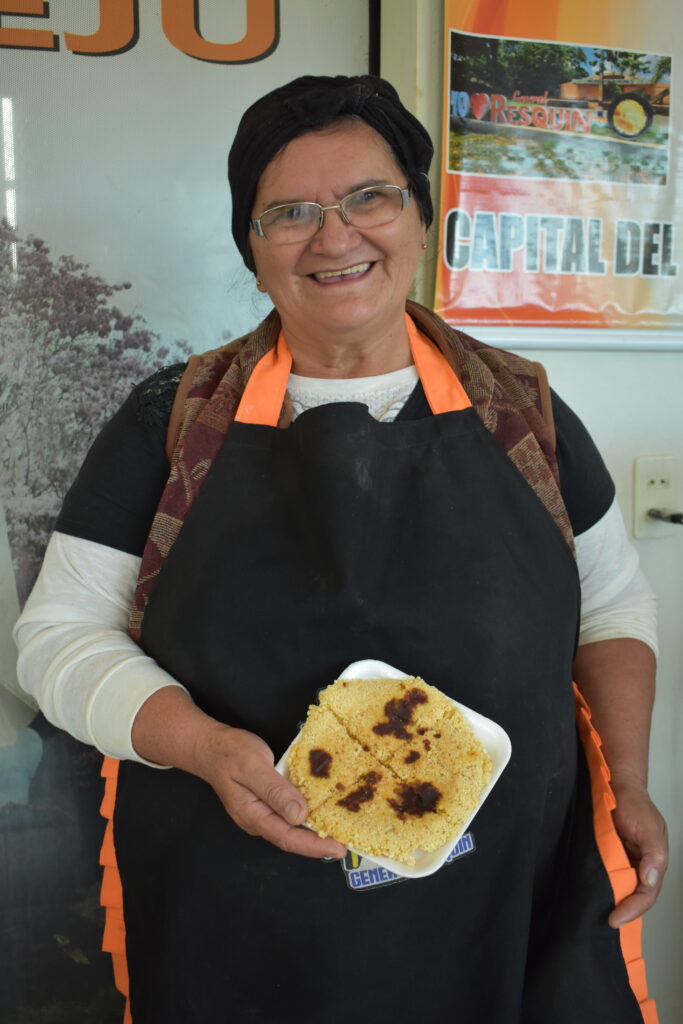 Ña Martha, cocinera del restaurante Mbejú Róga
