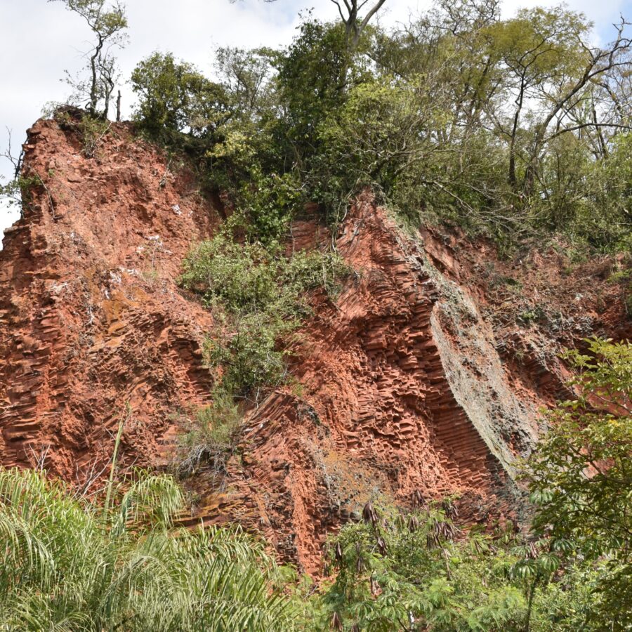 Monumento Natural Cerro Kõi y Chororî en Areguá 1
