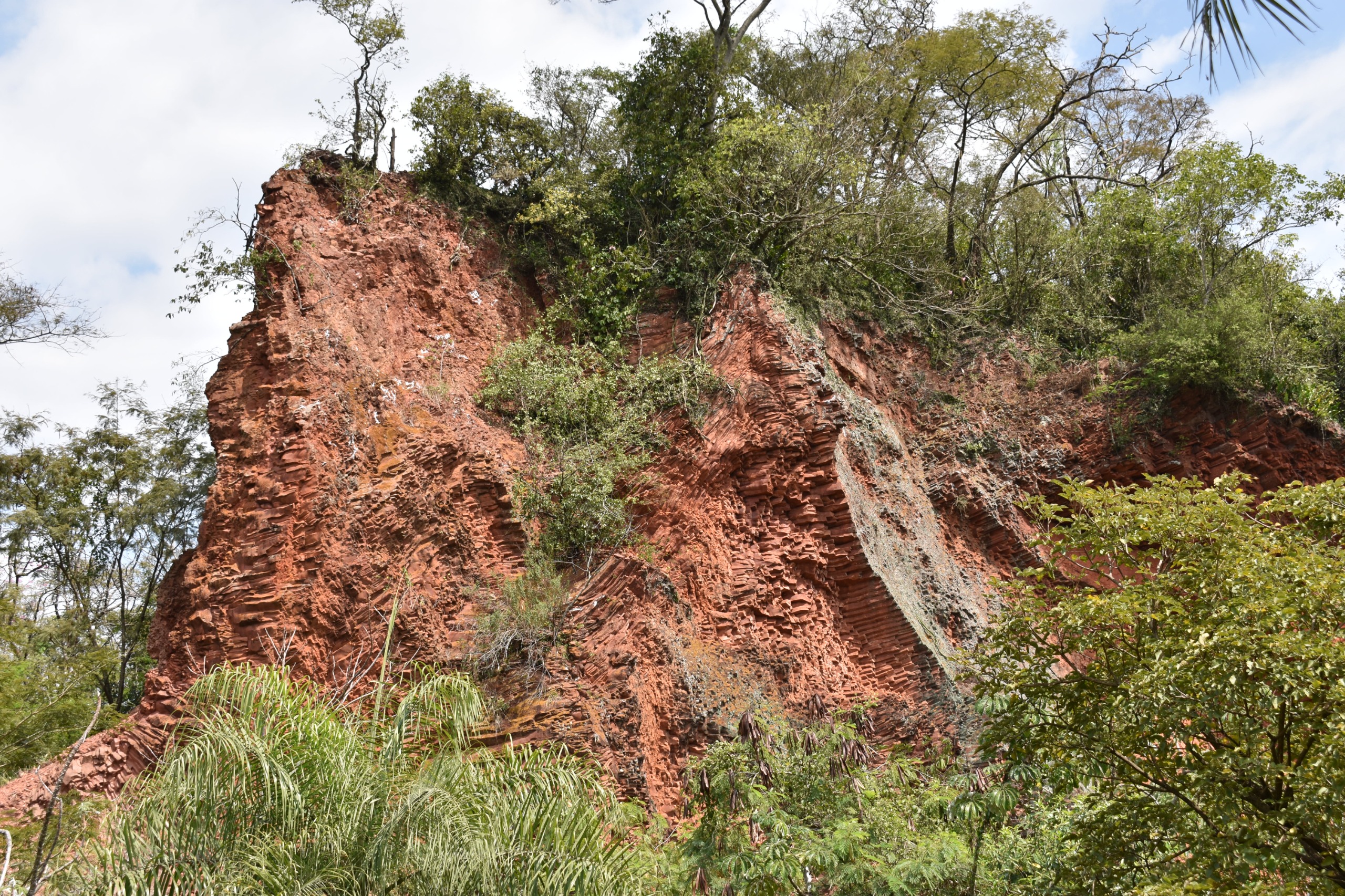 Monumento Natural Cerro Kõi y Chororî en Areguá 1