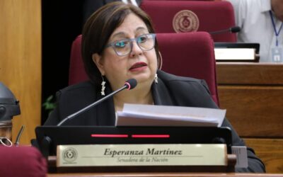 Comisión del Senado investigará títulos con contenido falso: “Se instaló un modelo de estafa en Paraguay”, afirma Esperanza Martínez